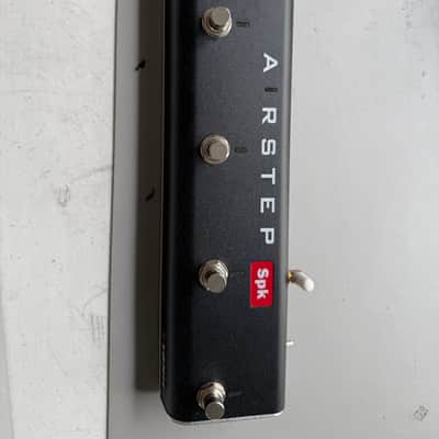Positive Grid Spark 2 with battery and pedal image 6