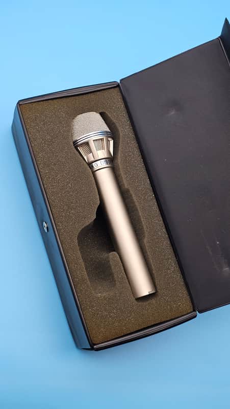 ☆Vintage 1970s AKG D190E *Refoamed* - Mint Condition D190 w/ Case image 1