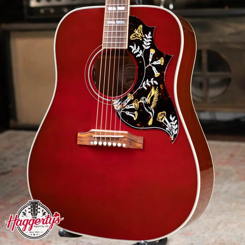 Gibson Hummingbird Standard Acoustic/Electric - Wine Red with Hardshell Case