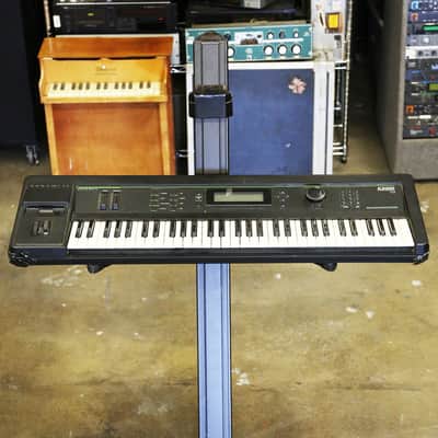 1990s Kurzweil K2000 Vintage Digital Workstation Synthesizer - Very Cool Project Synth! image 2