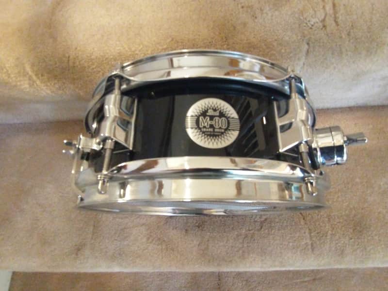 Pearl M-80 10 round x 4.5 inch auxiliary snare drum gloss black built-in clamp excellent! image 1