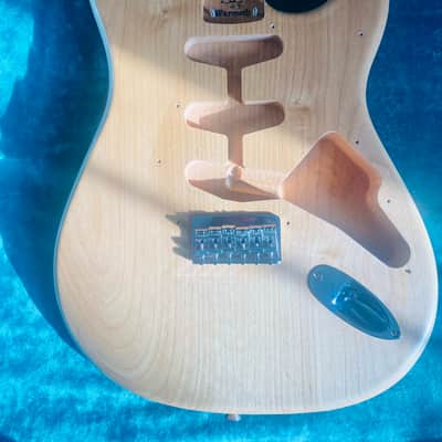 Warmoth Hardtail Strat body - Natural image 4