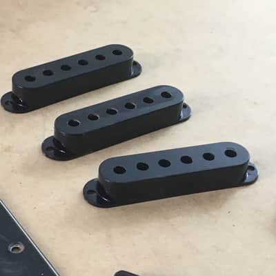Fender Vintage Reissue Black Relic Knobs Strat Pickup Covers Back Plate Guitar Tremolo Cover Complete Set image 6