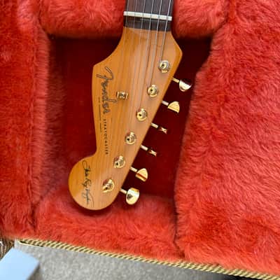 Fender Stratocaster Stevie Ray SRV 1992 Sunburst - mint image 8