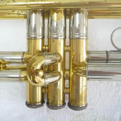 Trompeta Bach Stradivarius 37 Corporation en muy buen estado image 15