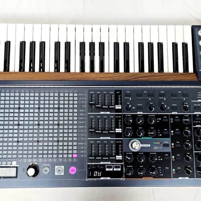 Arturia MatrixBrute Analog Monophonic Synthesizer 49-Key Keyboard Synthesizer image 12