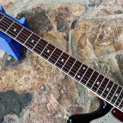 Fender Kurt Cobain Road Worn Jaguar 2012 - 2015 - 3-Color Sunburst image 3