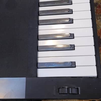Casio CDP-220R 88-Key Digital Piano image 1