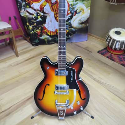 Burns Baldwin arch top 1968 - cherry sunburst image 1