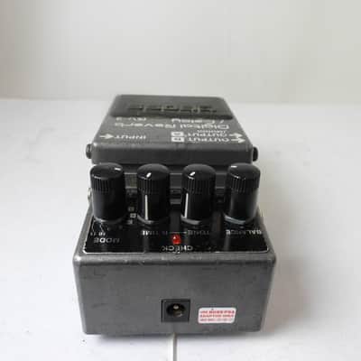 Boss RV-3 Digital Reverb & Delay Effects Pedal Vintage Free USA Shipping image 4