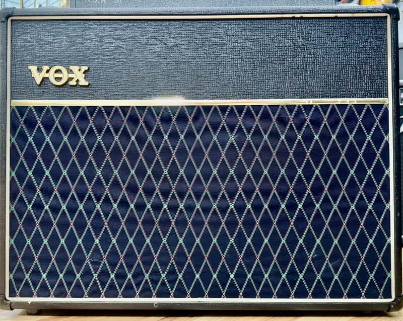 Mike Campbell of Tom Petty & Fleetwood Mac's Vox Valvetronix AD120VTX imagen 1