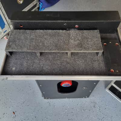 NGM TOURING PEDAL BOARD, TWO TIER W/STORAGE COMPARTMENT 1999 - HEAVY DUTY ROAD CASE image 2
