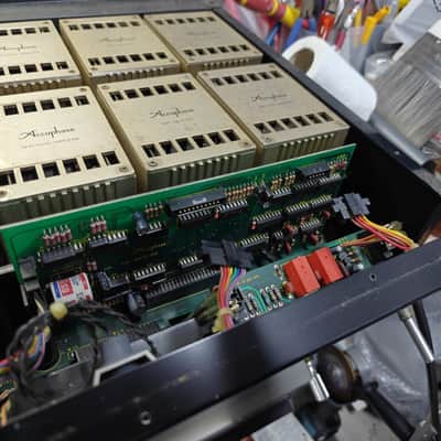 Accuphase C-280 - Gold image 7