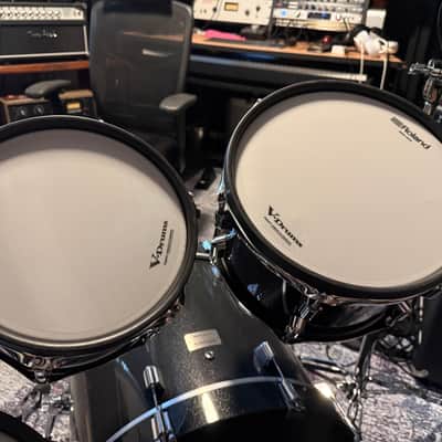 Roland VAD507 Acoustic Design Series Electronic V-Drum Kit 2022 - Present - Black *WITH* HiHat and snare stand, Kick pedal and throne! image 5
