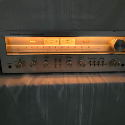 Pioneer SX-650 35-Watt Stereo Solid-State Receiver 1976 - 1978 - Silver image 2