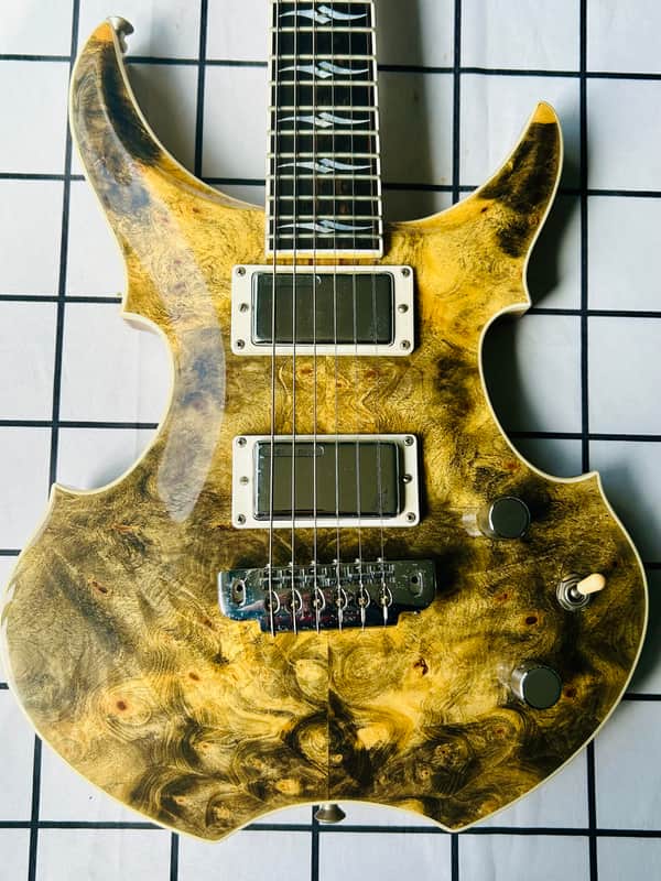 Soulmate Model 6 2006 - Buckeye Burl image 1