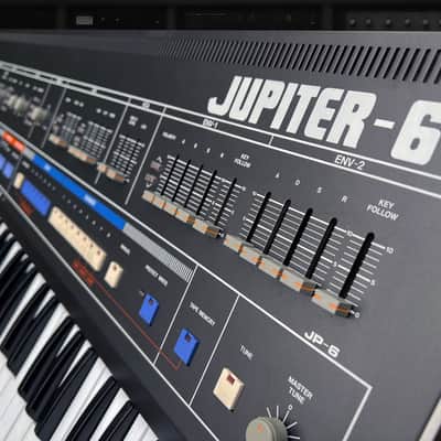 Roland Jupiter 6 61-Key Synthesizer 1983 - 1985 image 4