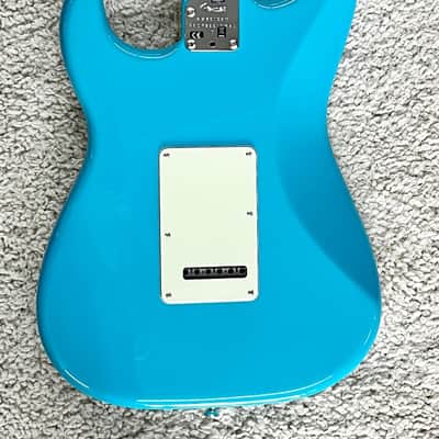 Fender American Professional II Stratocaster electric guitar, Miami Blue + Case image 4