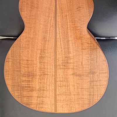 AS NEW Lowden O35 Acoustic Guitar: gorgeous in looks, sound, volume and sustain. image 2