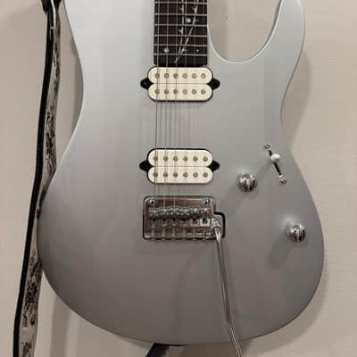 Ibanez TOD10-CSV Tim Henson Signature 2022 - Present - Classic Silver image 2