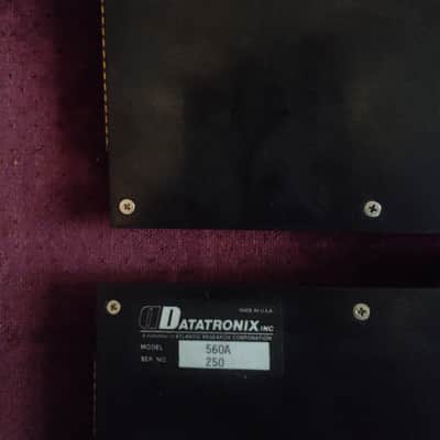 API 560 500 Series 10-Band Graphic Equalizer Consecutive Matched Pair image 2