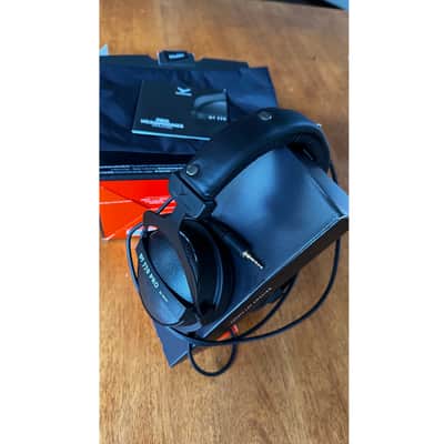 Beyerdynamic DT 770 Pro 32 Ohm 2024 - Black image 2