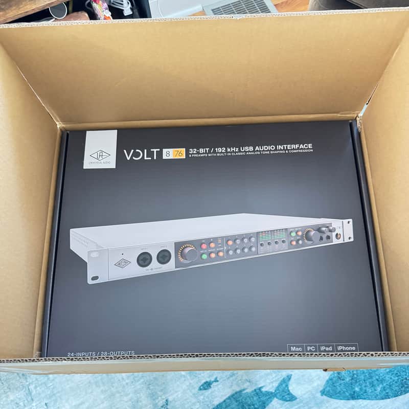 Universal Audio Volt 876 USB-C Audio Interface 2025 - Present - Gray image 1