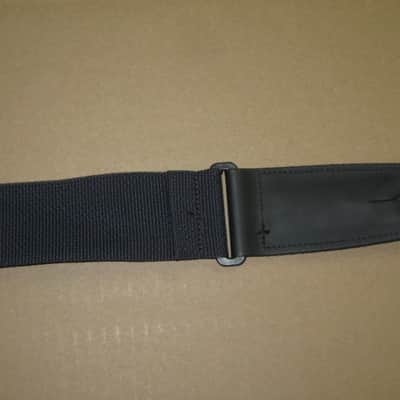 very lightly used Lock-It LIS-001-P2-BLK POLY PRO SERIES Black 2" guitar strap (2" wide, black polypropylene material, patented and brilliant Lock-It strap locking system, leather ends) straps, extend to an extra long 62" in max length image 20