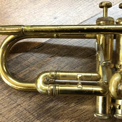 1958 F.E. Olds & Son Mendez Gold Lacquered Professional Bb Trumpet with Mouthpiece and Case image 3
