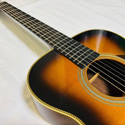 Martin Vintage Series OM-28V sunburst image 10