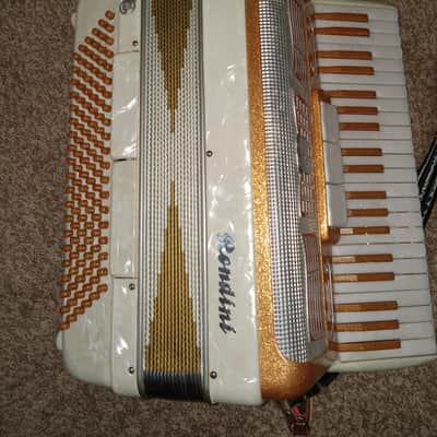 COPPER AND WHITE RONDINI PIANO ACCORDION 120 BUTTONS image 8