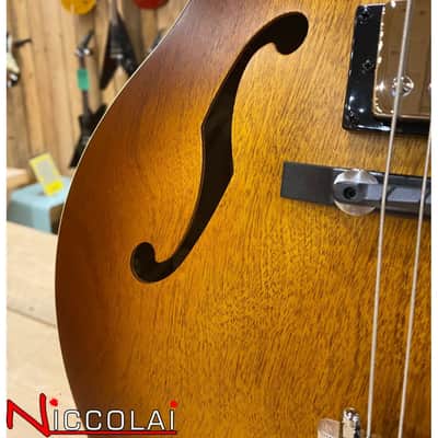 GODIN 5th Avenue Cutaway KingPin II HB Cognac Burst image 6