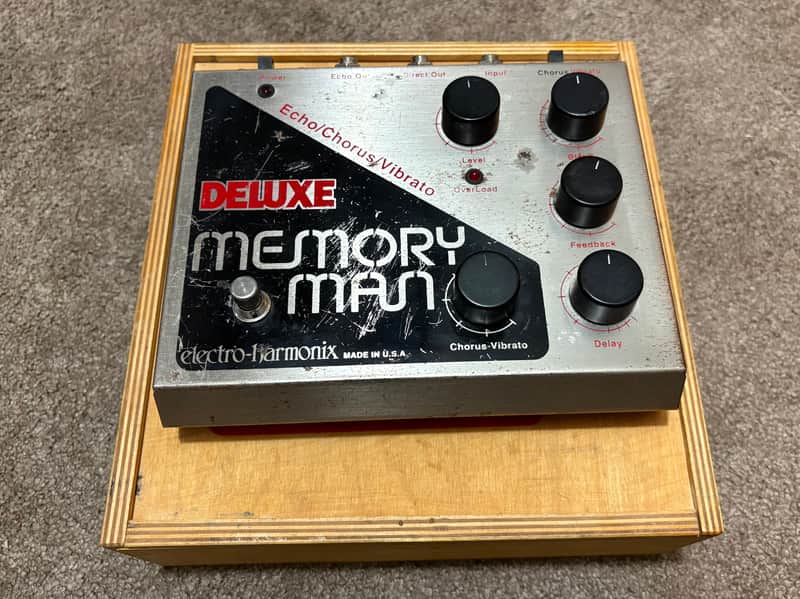 Electro-Harmonix Deluxe Memory Man Reissue
