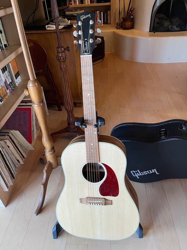 Gibson J-45 Studio Walnut | Reverb Canada