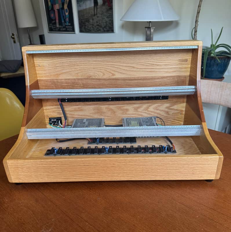 Halgren Electronics 104hp 9u Eurorack Case 2022 - Oak & Cherry, Clear poly image 1