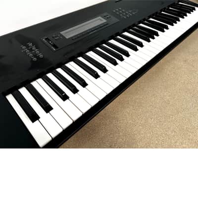 Korg M1 - Synthesizers - Good w/ Hard Case image 8