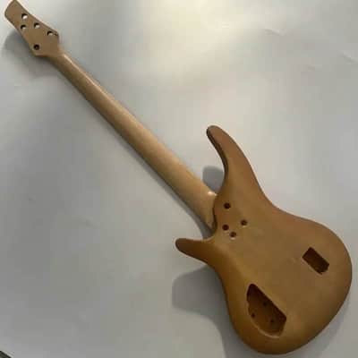 5 String Bass Mahogany Body with Maple Neck, Rosewood Fingerboard image 11