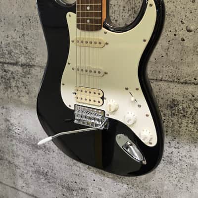 Starcaster by Fender Stratocaster Electric Guitar - Made in China - 2004 -Black image 2