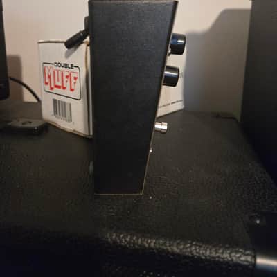 Immagine Electro-Harmonix Double Muff Fuzz / Overdrive 2000s Black / Red / Gray - 4