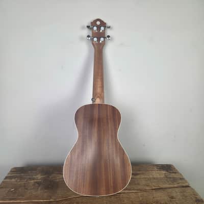 Vines Music Ranch Ukelele with gig bag image 5