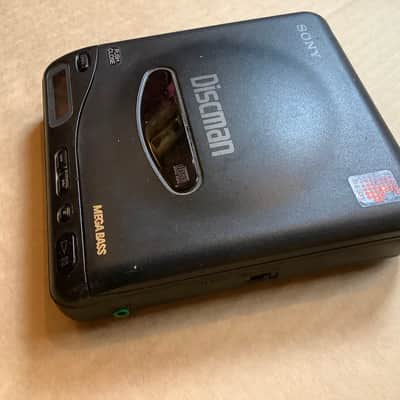 Sony Vintage 90’s Sony DiscMan D-11 Portable CD Player D 11 SONY made in Japan Class 1 image 2