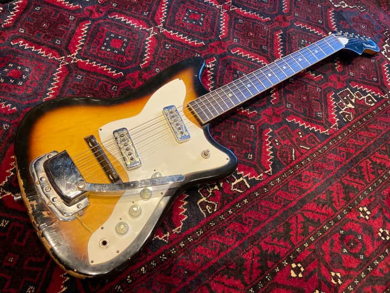 1972 Harmony H15 Silhouette / Bobkat with Goldfoils and original case image 1