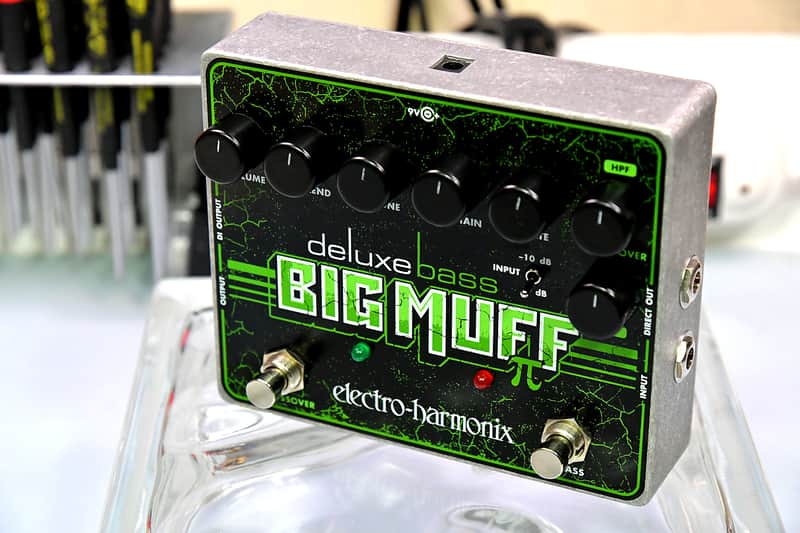 Electro-Harmonix Deluxe Bass Big Muff Pi Distortion / Sustainer 2012 - Present - Black / Green image 1