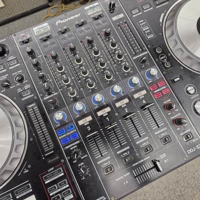 Pioneer DDJ-SZ 4-Channel DJ Controller  - Black Bild 4