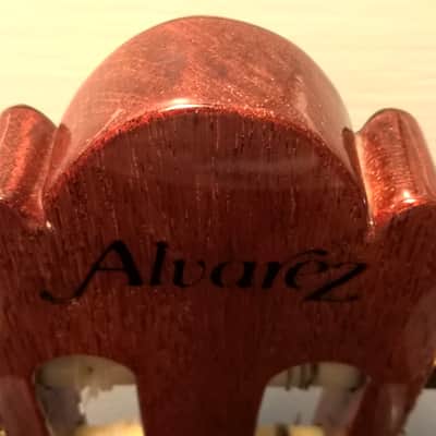 Alvarez Professional Series Model 5202 Classical Guitar -- Mint Condition; w/ SKB Hard Shell Case image 9