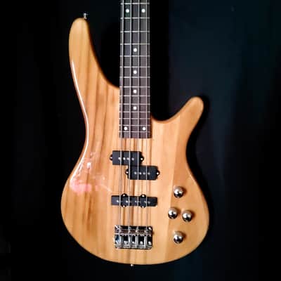🎸+Hard Case! Unmarked "EyeBuzz" S Style Electric Bass Guitar +Rosewood Fretboard +Cable!🎸 image 4