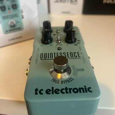 TC Electronic Quintessence Harmonizer 2017 - Present - Turquoise image 5