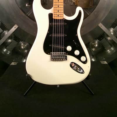 State of the Art Stratocaster 80s - White Electric Guitar w/ Wayfinder Gig Bag image 1