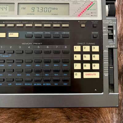 Sony ICF-2010 AIR/FM/LW/MW/SW PLL Synthesized Working No Power Cord image 7