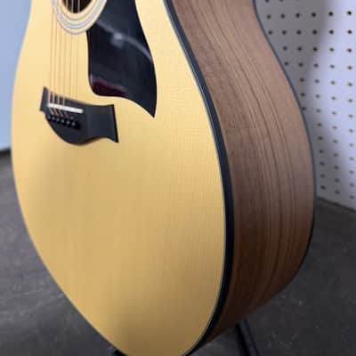 Taylor 114E 2007 - Present - Natural w/Case image 5